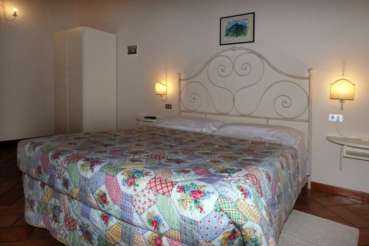 Oliviera Camere Pienza Buitenkant foto